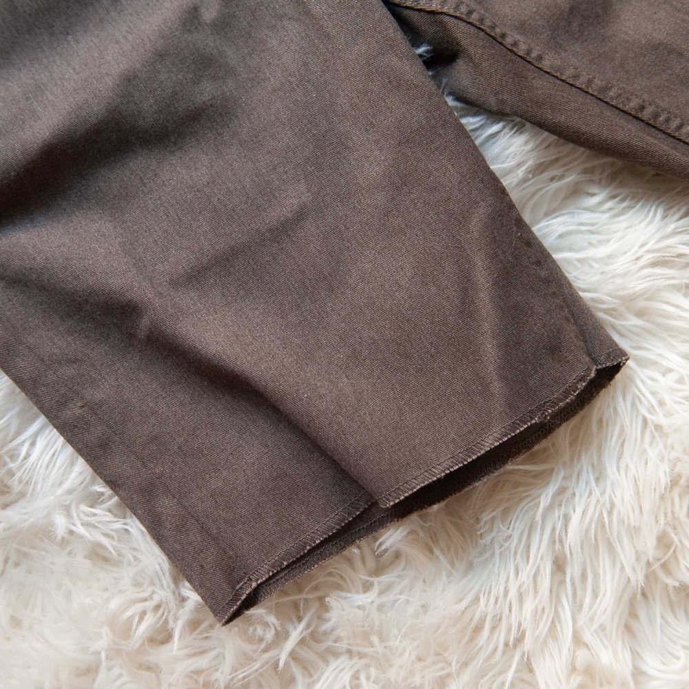 Brixton Toile II Chino Shorts in Heather Brown - Picture 5 of 6